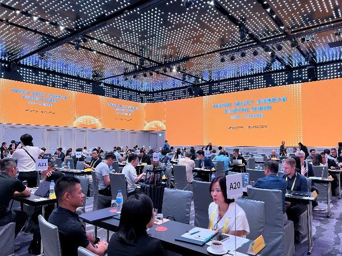 Taiwanese suppliers and international buyers engaged in lively business negotiations at The Taiwan Select Global Procurement Summit in Taichung.