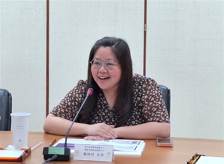 Chen Ying-Chu, Director of the Workplace Cooperative Preschool and Childcare Service Center, introduced the center's life-oriented curriculum design.
