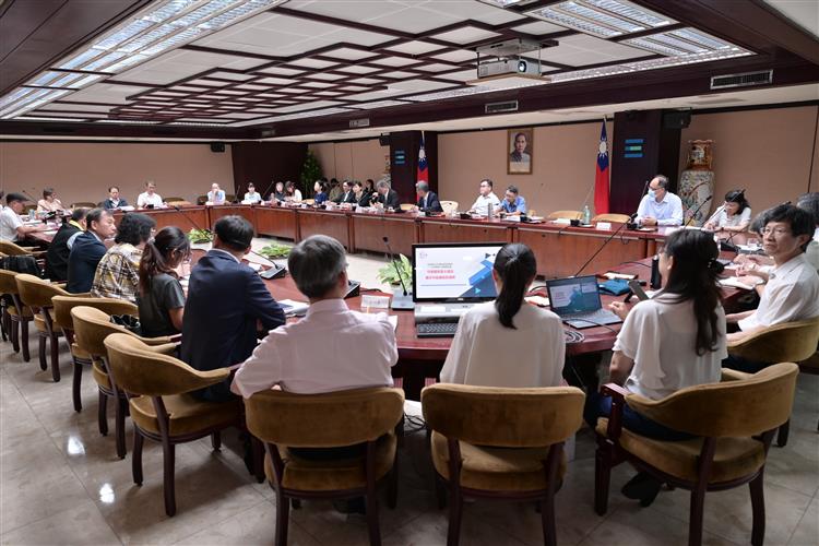 開啟彈跳視窗，連結到經濟部公共建設推動會報115年第3次專案會議，廉政專題演講全場畫面(jpg檔)