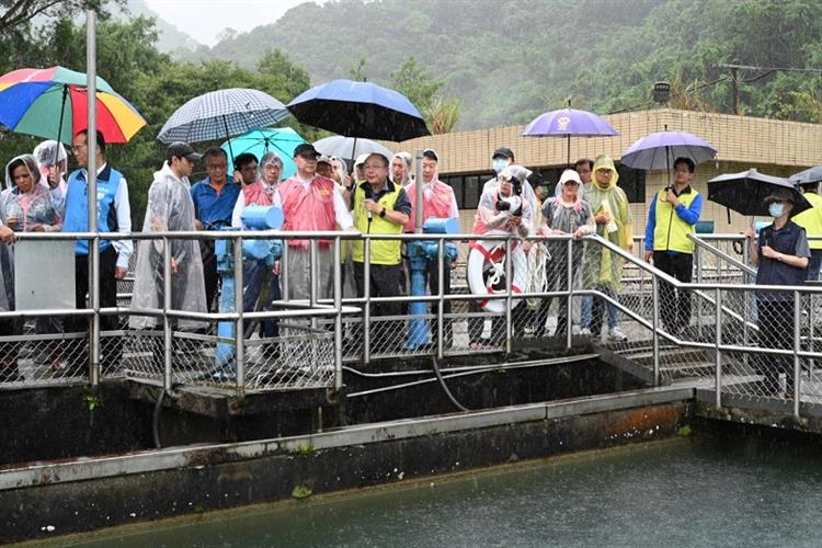 行政院長卓揆視察花蓮地區民生用水 肯定台水復水效率-卓院長視察砂婆噹淨水場