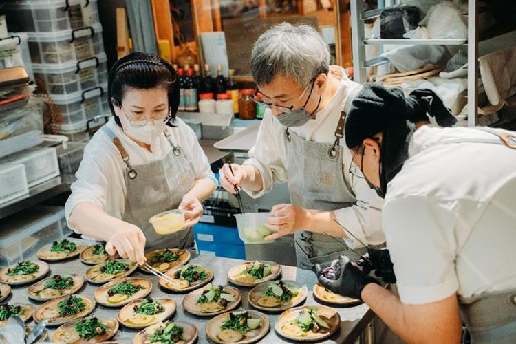 工研院協助農民以科技將農業剩餘優質資材活化再利用，將許多農產品加值為創意食材。