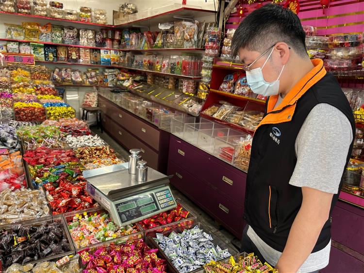 春節年貨安心買 磅秤檢查99.9%合格