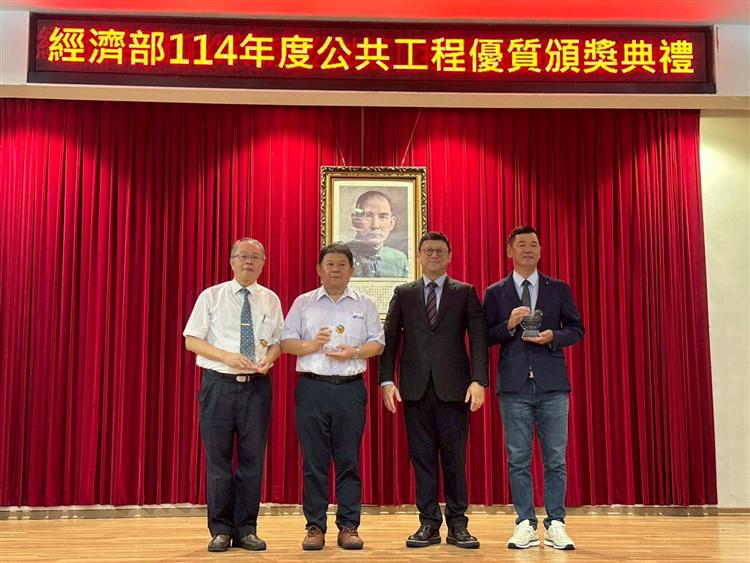 開啟彈跳視窗，連結到台灣糖業股份有限公司-屏東廠區殺蛇溪以南工業區開發工程(jpg檔)