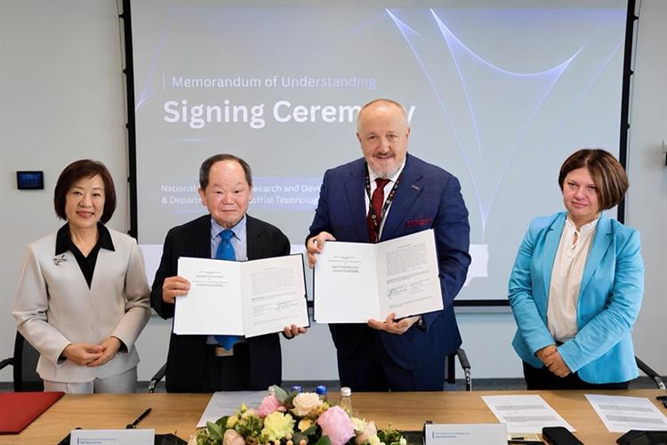 Open popup window for DoIT/MOEA and NCBR signed the Memorandum of Understanding on Taiwan-Poland Industrial Innovation and R&D Cooperation.(jpg)