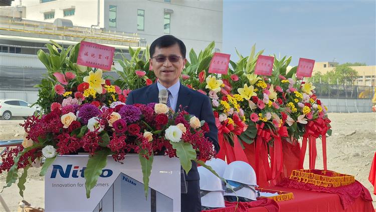 Deputy Minister of Economic Affairs, Ho Chin-Tsang Delivers a Speech.