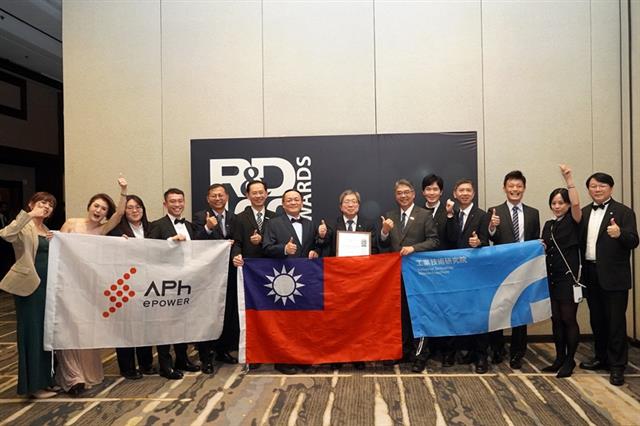 經濟部支持的研發成果已連續18年榮獲全球百大科技研發獎，累積達103個獎項，得獎技術9成已經技轉廠商或成立新創公司，今年獲獎的技術也全數與業者展開合作