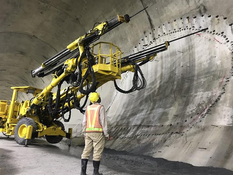 「西部廊道供水管網計畫」（珍珠串計畫）—隧道進洞開挖