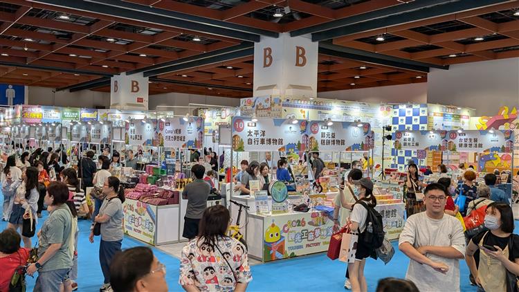 本日經濟部產業發展署邀集全臺34家觀光工廠於台北世貿中心舉辦觀光工廠夢想派對北部專展，現場有許多體驗及優惠活動，歡迎民眾於本周週末前往參觀。